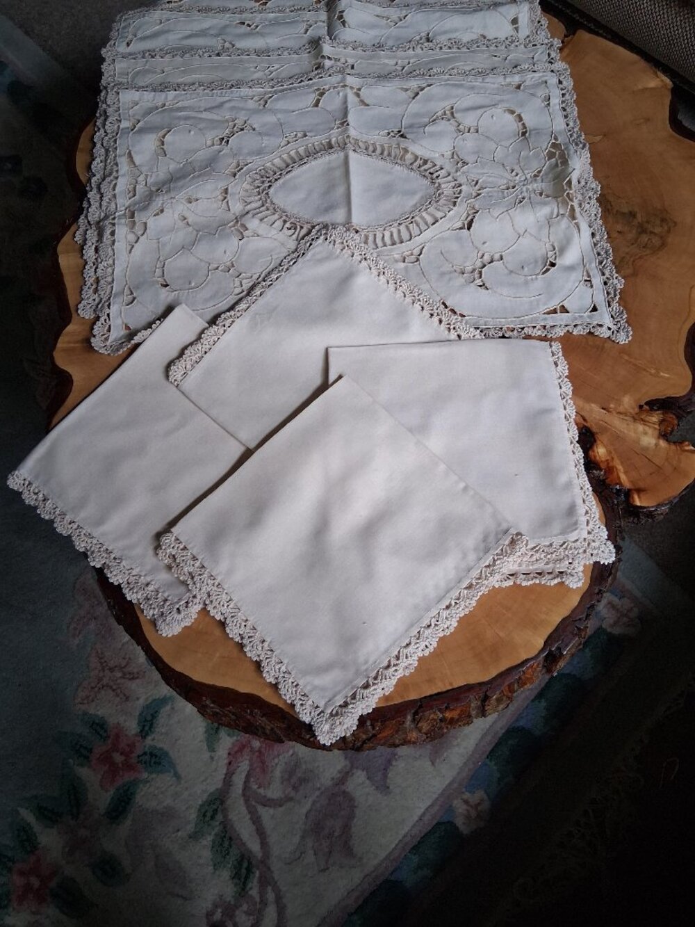 Vintage Linen Cutwork Placemat & Napkin Set (4)  – Crochet‑Trim Napkins